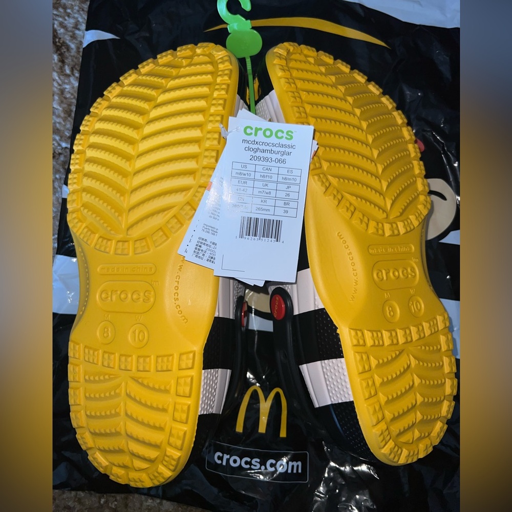 NWT Crocs x Mcdonalds Hamburglar Crocs with Jibbitz Size M8/W10 - Picture 8 of 9